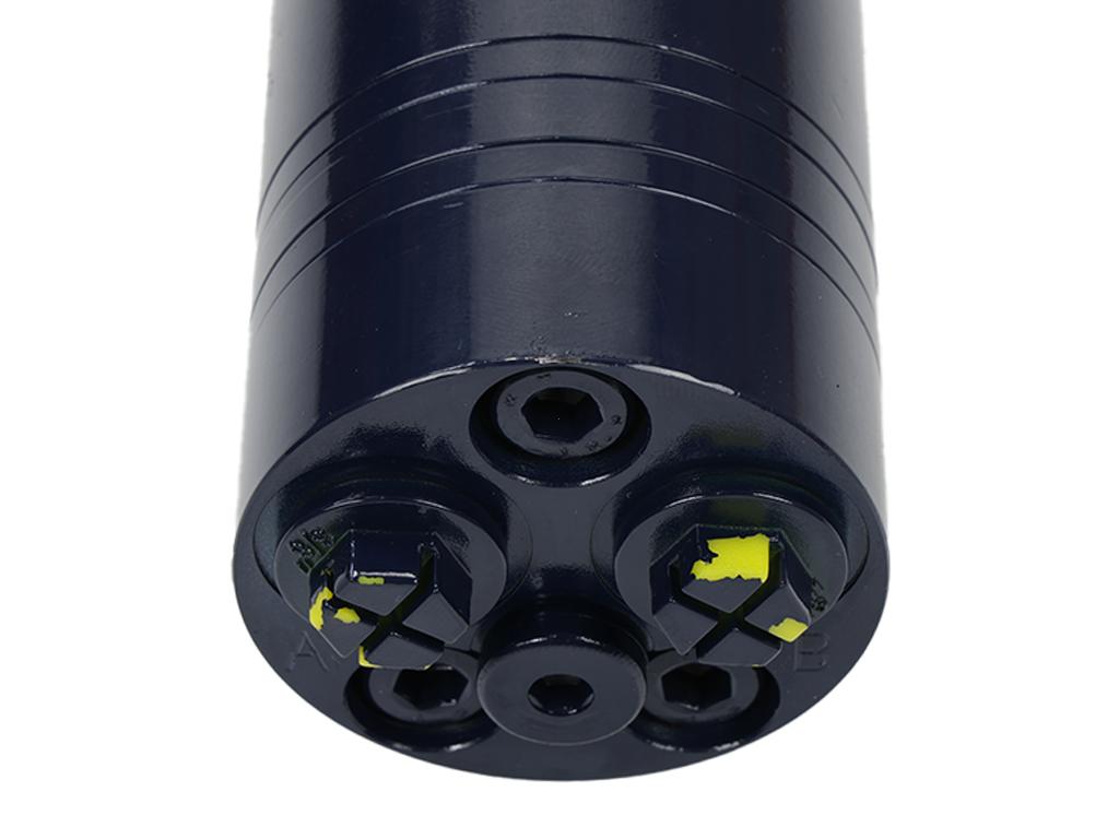 WMM orbital hydraulic motor 20 cm3/rev (100 bar / max.140 bar) rear connections Waryński