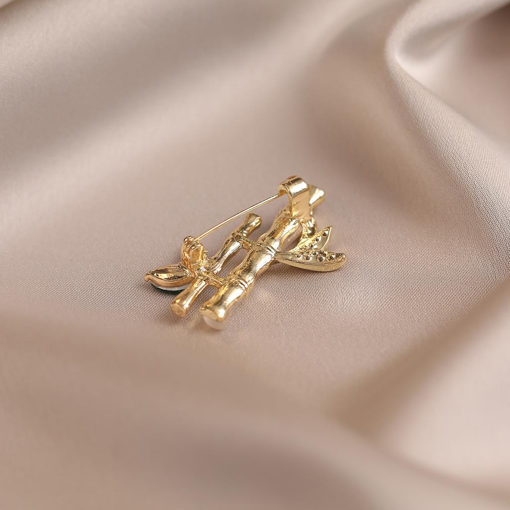 Bamboo Brooch A High-end Light Luxury Niche Design for Women Exquisite and Versatile Suit Pin