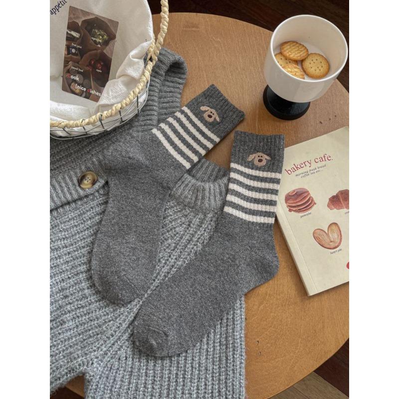 Female Autumn and Winter New Simple All Take Warm Cute Cartoon Dog Stripes In The Tube Pile Socks