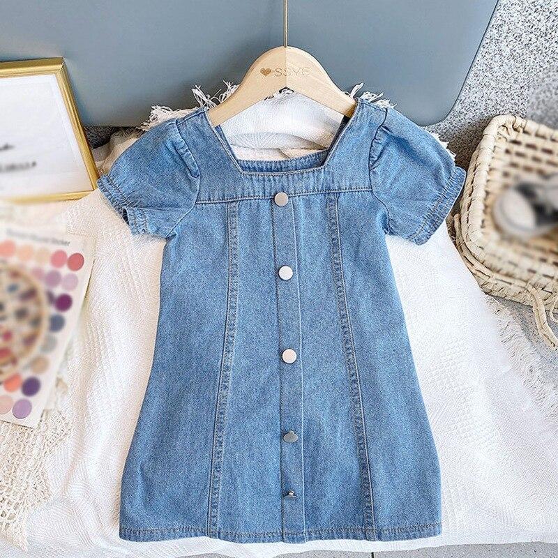 Gonna estiva da bambina con scollo quadrato e gonna in denim per bambini