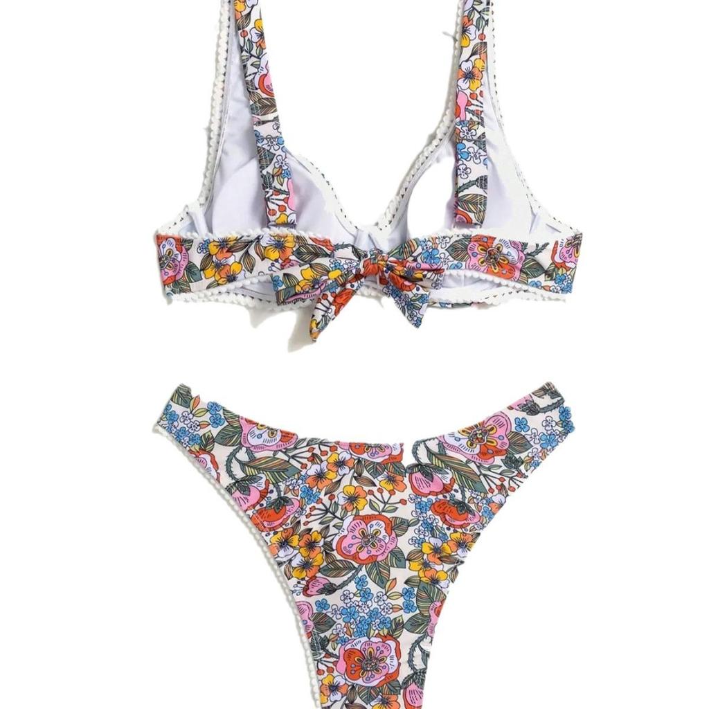 2024 Nové tištěné bandážové bikiny: Dámské evropské a americké dvoudílné plavky s ocelovou podporou a vysokým pasem