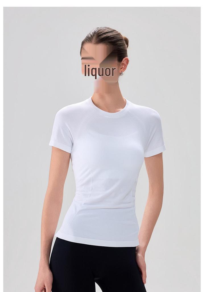 Women's Breathable Seamless Slim Fit Yoga and Running T-Shirt