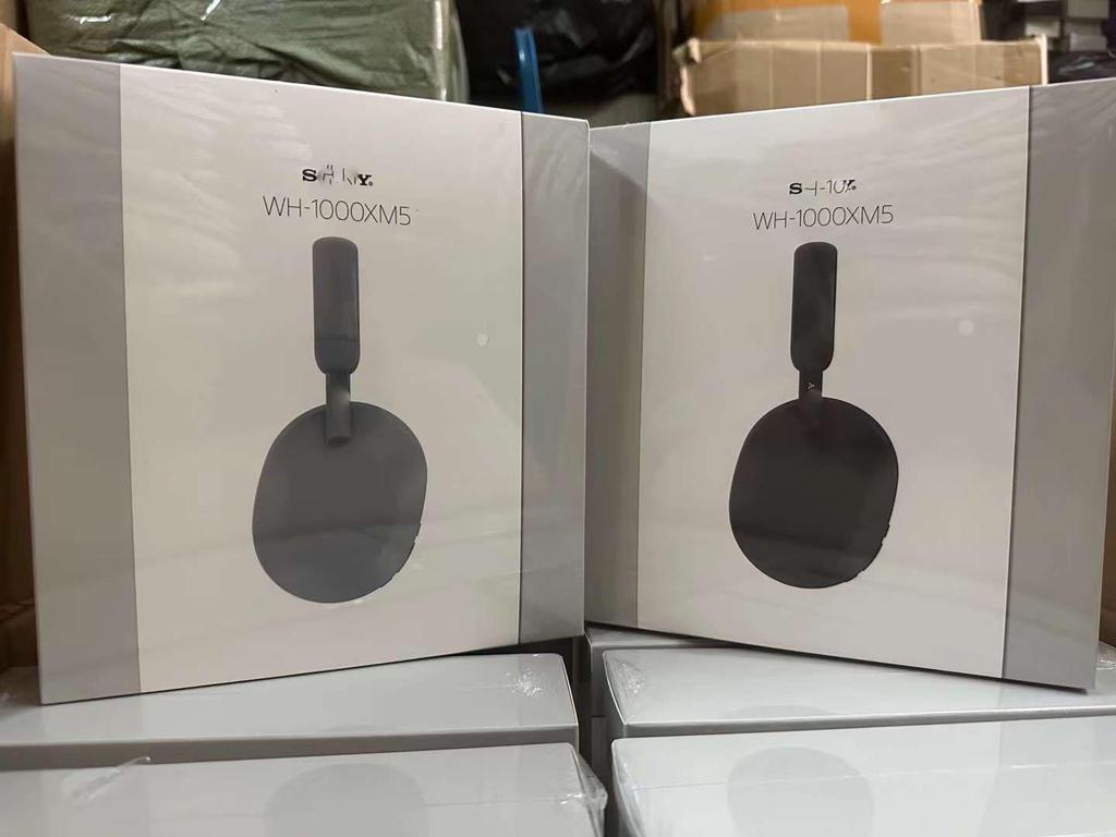 WH-1000XM5 Over-ear Bluetooth Headphones with Full Ear Cup and Low-Latency Wireless for Calls and Gaming