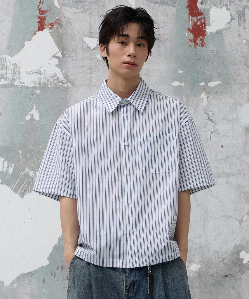 AGOD Crop Half Stripe Shirt [Navy]