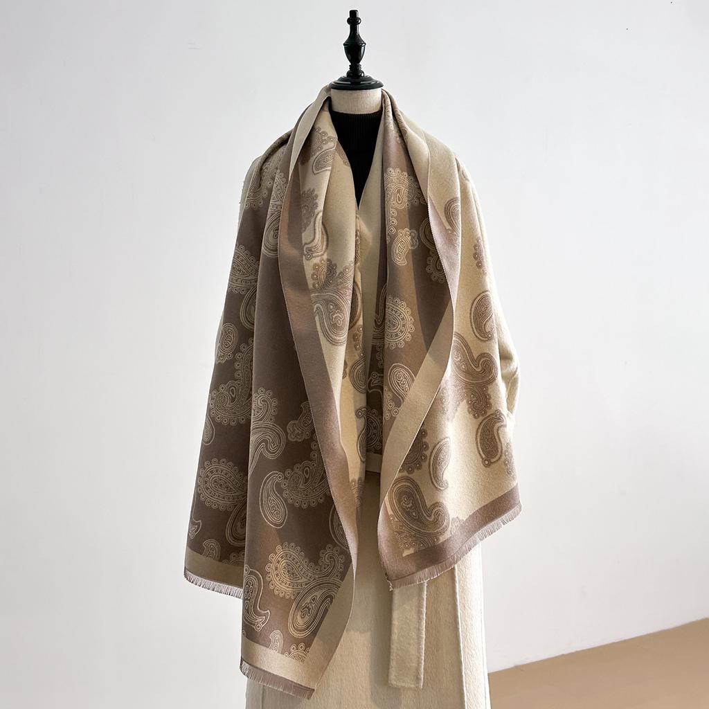 Luxury Fashion Womens Paisley Pattern Shawl Faux Cashmere Warm Autumn Winter Scarf for Mujer Femme Stylish Accessory Bufand