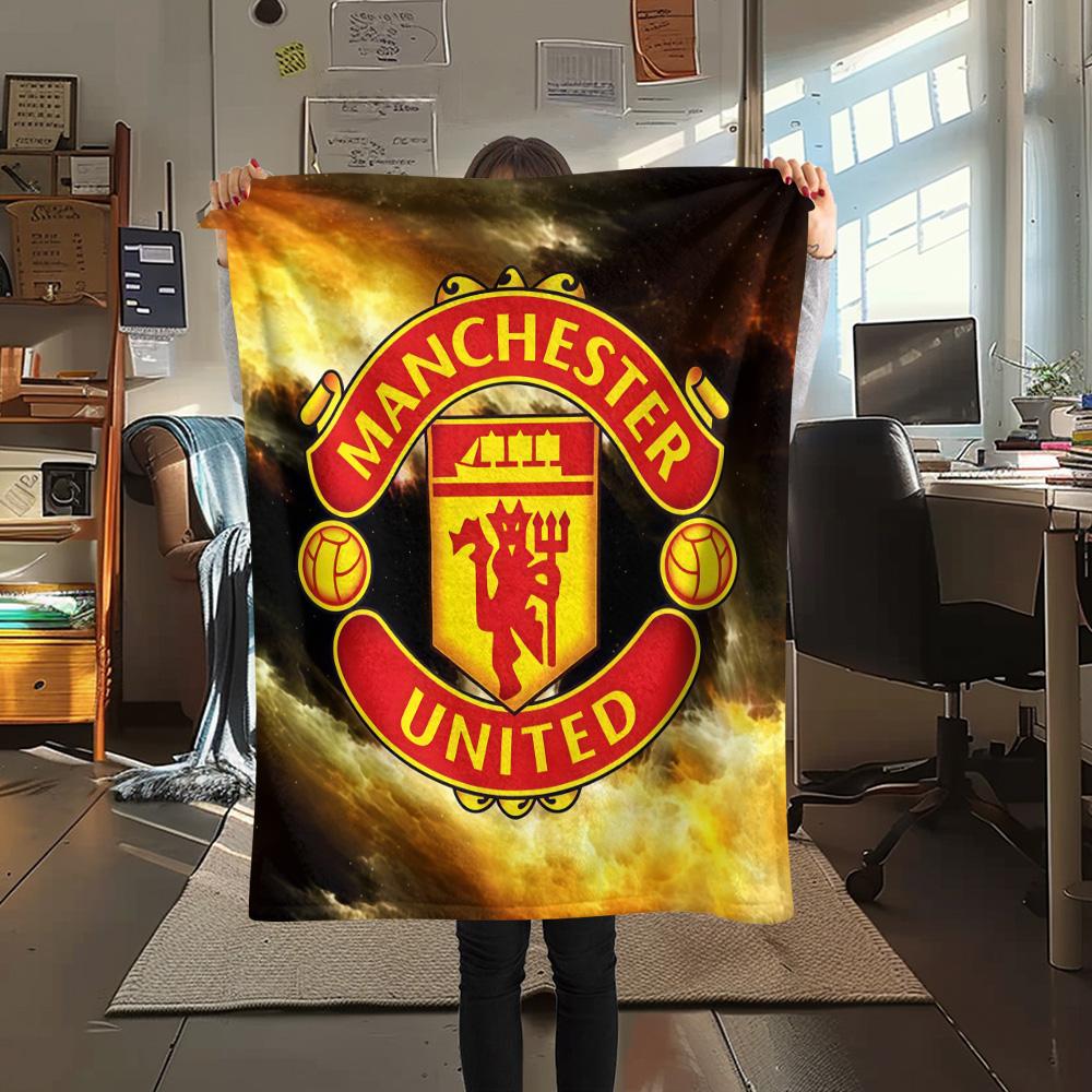 Man Utd Print FlAannel Blanket, High Quality Comfortable for All Seasons, Home Decor, Warmth and Comfort
