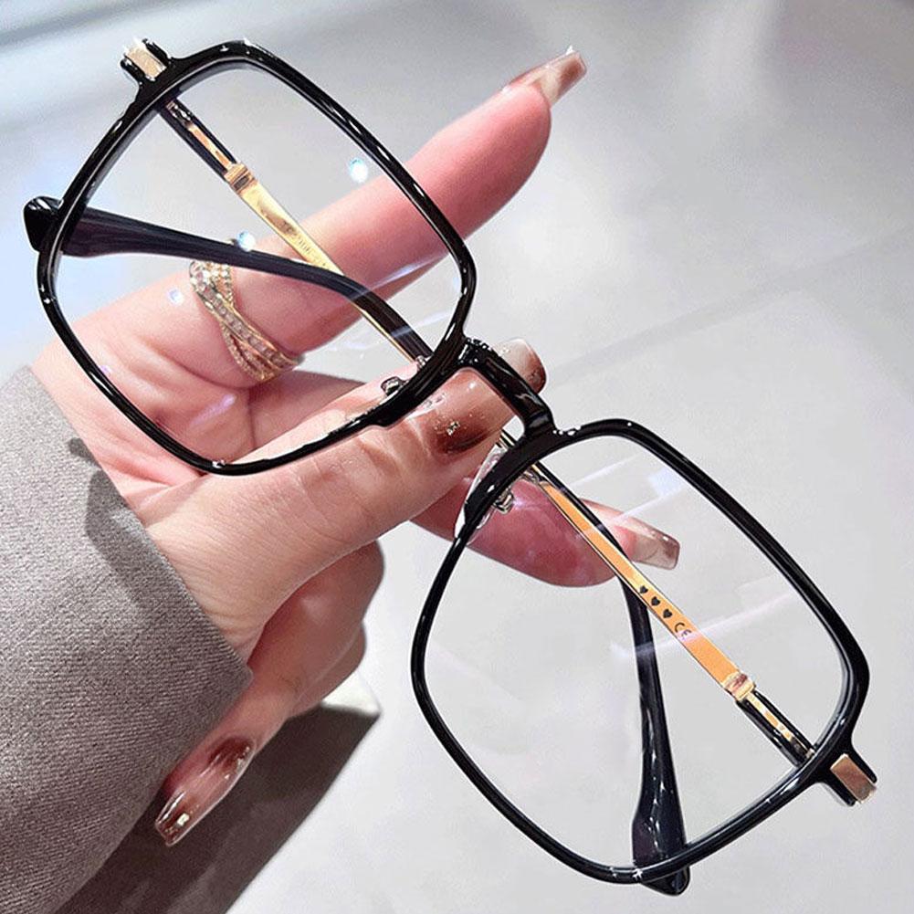 Modische Blaulichtfilter-Brille mit quadratischem Rahmen, leicht, bequem, transparent für Damen