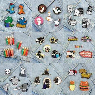 4-5pcs Cartoon Brooch Sets Punk Animal Witch Cats Skeleton Lapel Pins Quotes Goose Dinosaur Bag Enamel Badge Jewelry for Friends