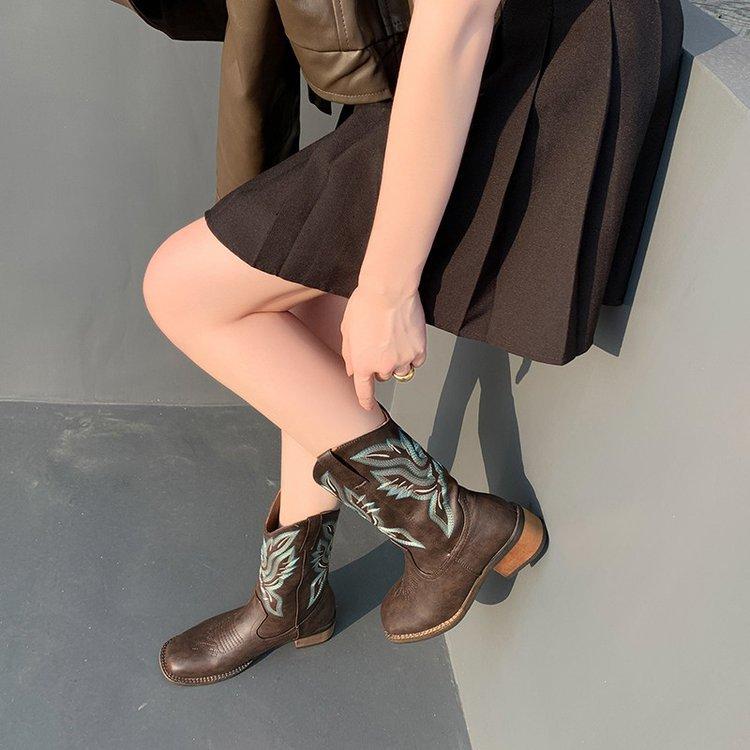 Martin boots Western cowboy boots Versatile women's boots Embroidered high tube retro small square head boots Xinjiang travel wear