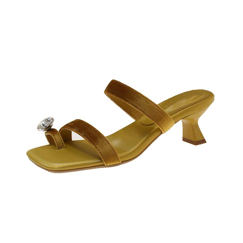 Set of toe toe Roman cool slippers women s summer wear thick high heels temperament with skirt golden velvet rhinestone slippers 35 жёлтый