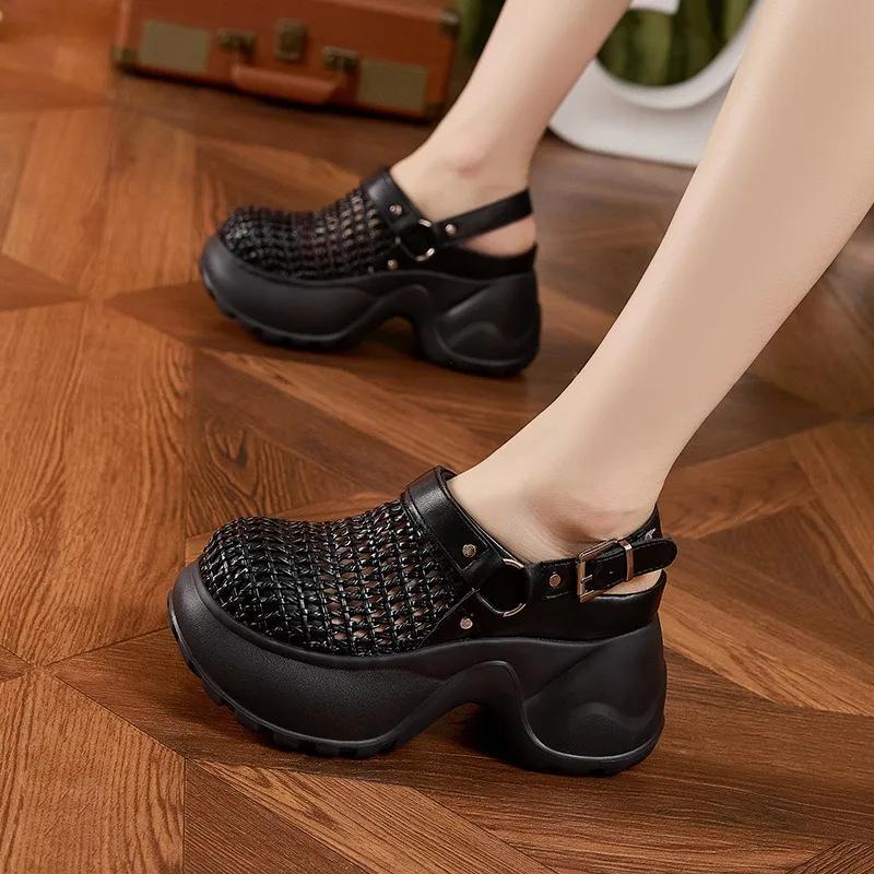 Fashion Thick Soled Sandals Women Summer 2025 New Hollow Out Breathable Sandals Versatile Silver Black Height Increasing Women's Shoes
