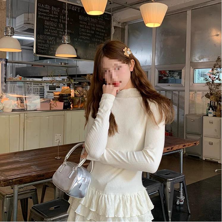 2025 Slim-Fit Lace Trim Half-High Collar Long-Sleeve T-shirt with Layered Cake Skirt