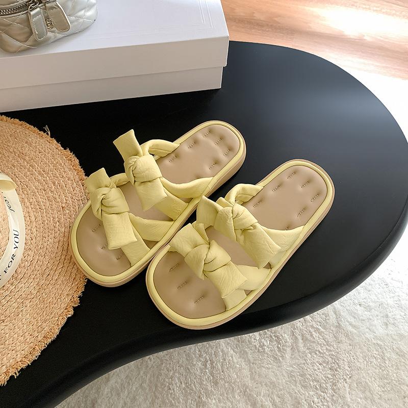 Soft-soled slippers women's summer summer new flat-bottomed versatile casual bow one-word drag