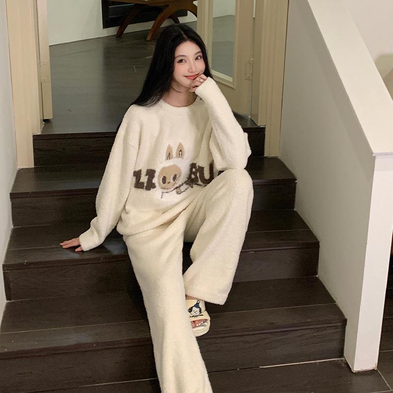 Women's Half-Velvet Pajamas: New Autumn/Winter, Plus Velvet, Thickened, Cute Embroidery, Pullover Design, Cozy Homewear, Suitable for Outdoor Wear.