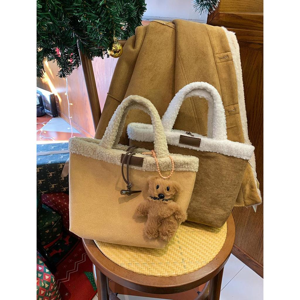 Wełniana torba typu tote z wełny jagnięcej Damska torebka Ciepła zimowa torba Damska dużej pojemności Torba podróżna Japoński styl Kreskówkowy dodatek Torby ręczne