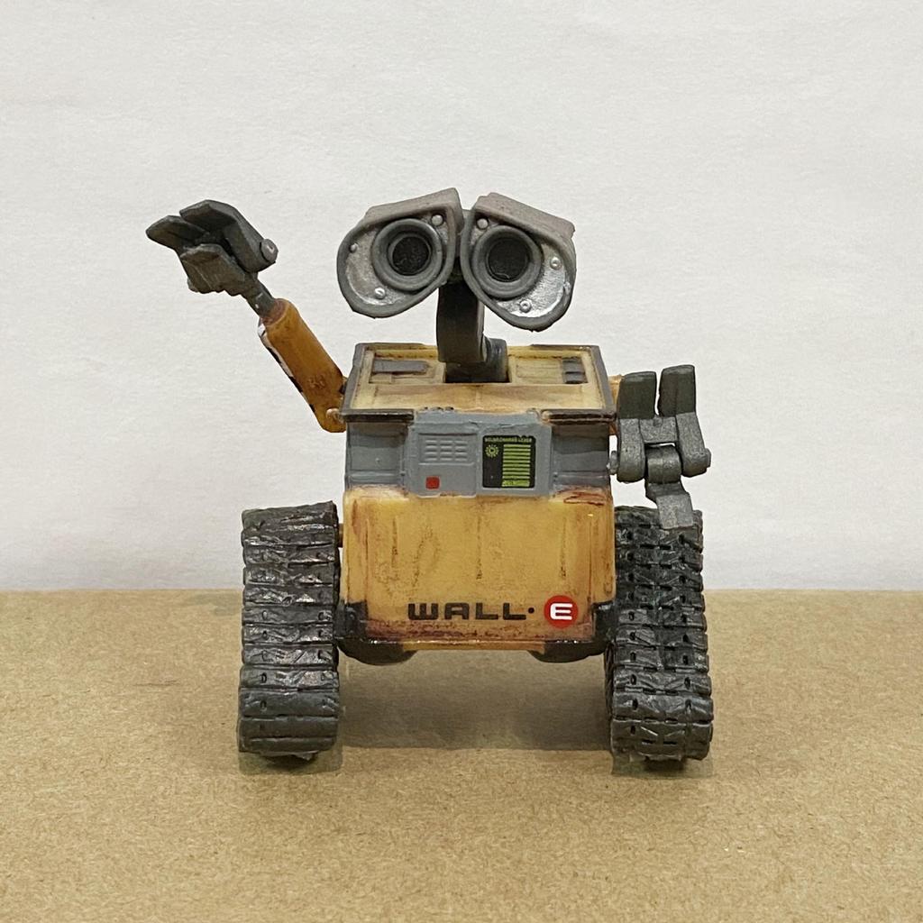 Youlun Office Desk Decor: Movable WALL-E and EVE Figures