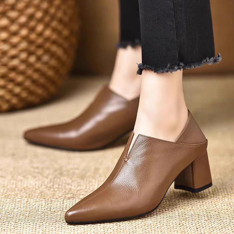 2025 new 5.5 cm black soft leather mouth pointed high heels versatile thick heel deep mouth single shoes women