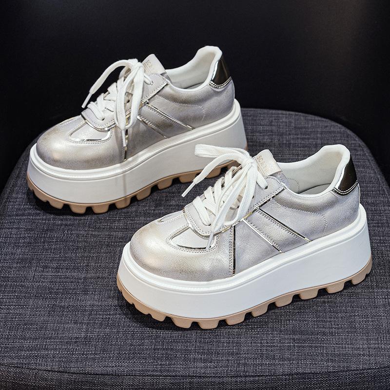 Little white shoes thick sole inner height increase women's 2025 new retro casual fashion sports comfortable female student board shoes