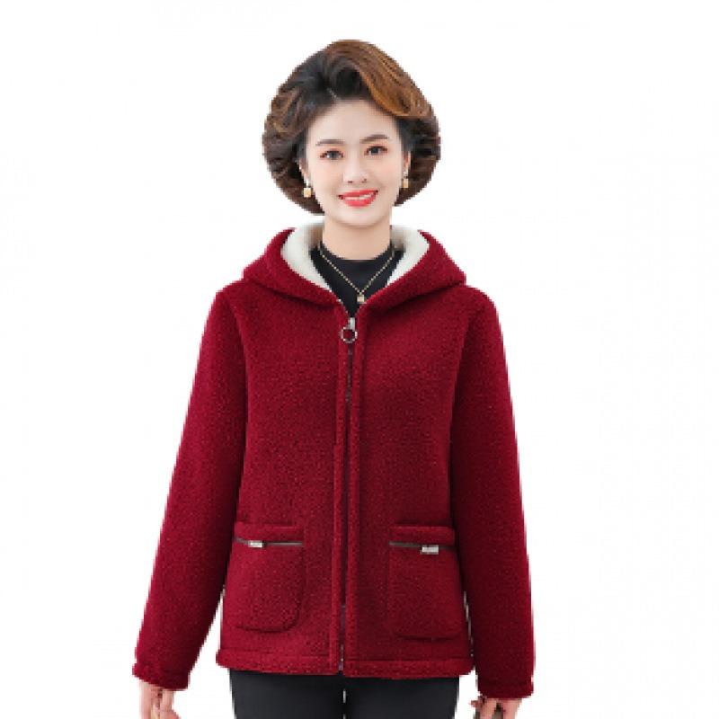 

Winter new velvet thickened lamb wool coat women s short hooded thermal top 5XL [Recommended 150-80 kg] червоний