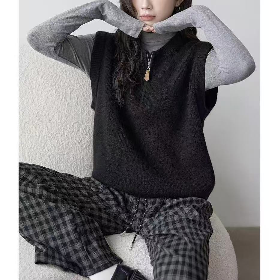 Knitted vest women's autumn new versatile stacked sleeveless sweater vest with loose casual top women