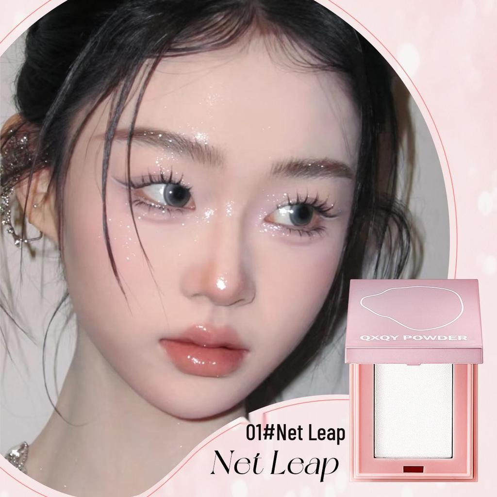 QXQY Brighten Multi-use Powder: Fine, adheres well, no fallout, minimizes pores, natural, 3D shimmer, dazzling highlight for a radiant glow.