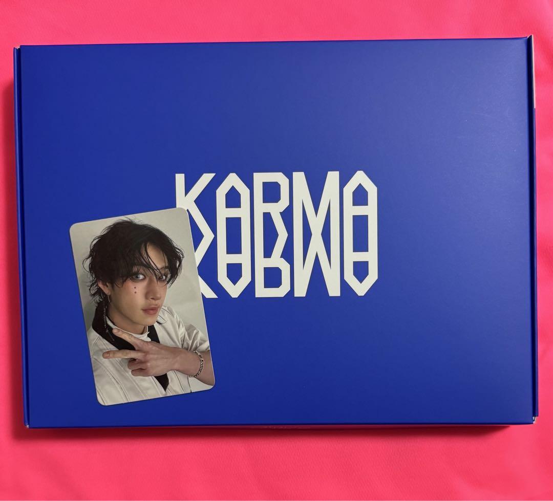 

[USED] Stray Kids Bang Chan Karma Trading Cards Regular Edition Album Opened