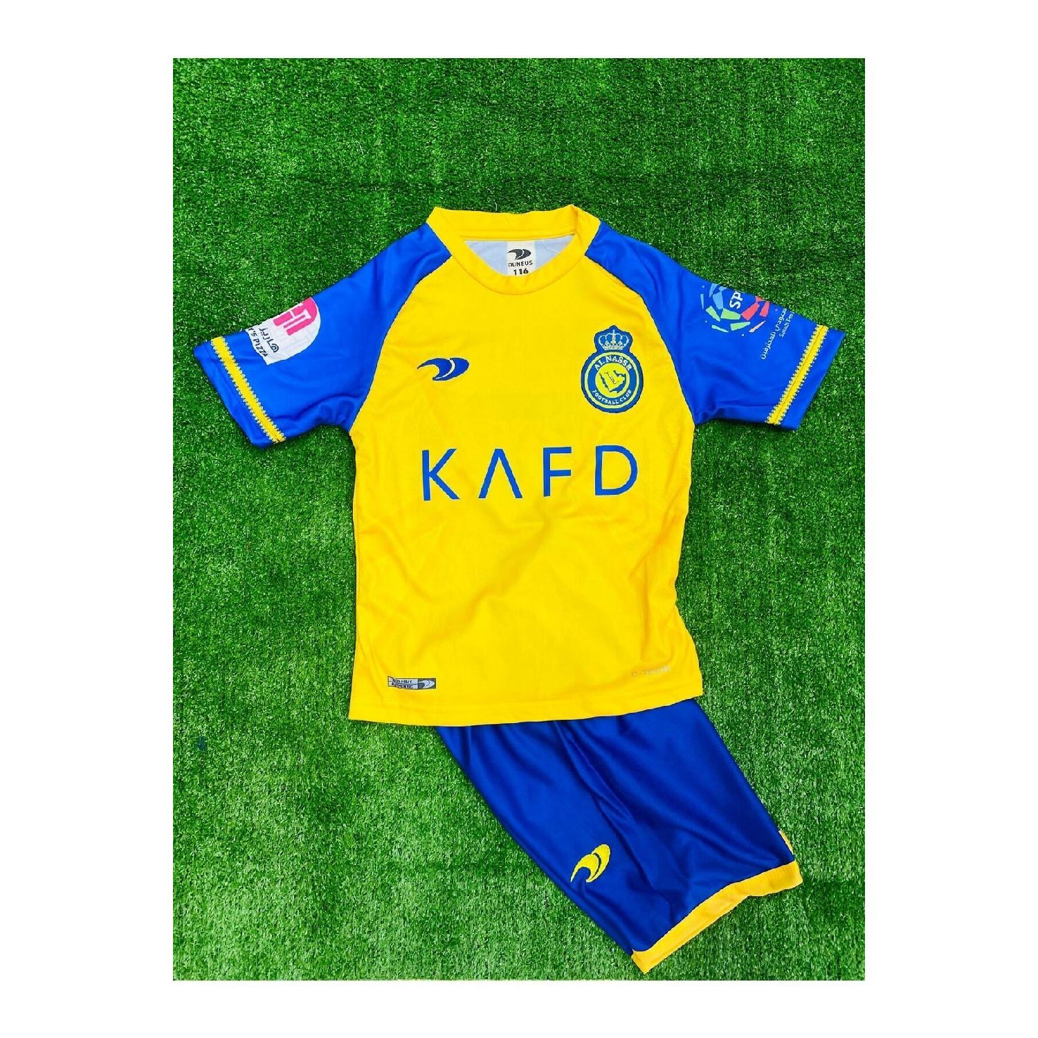 

Желтый комплект из 2 детских трикотажных изделий для тренировок