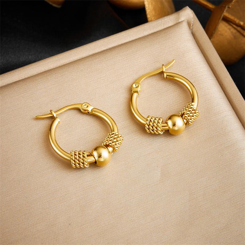 

Gold Hoop Earrings with Twisted Rope and Ball Detail золотой