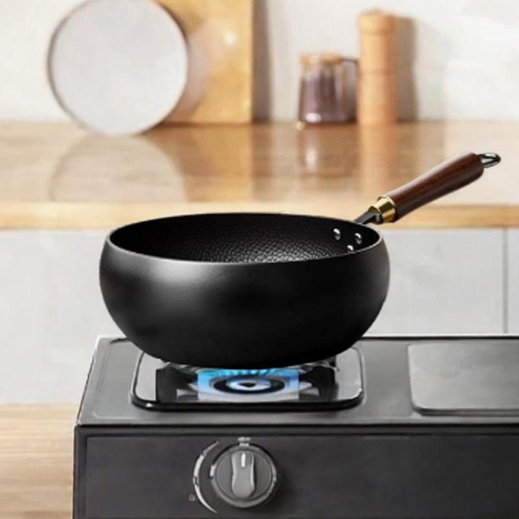 24cm Iron Wok Chinese Cooking Boiling Cookware No Coating Gas Stir Fry Pan Flat Bottom