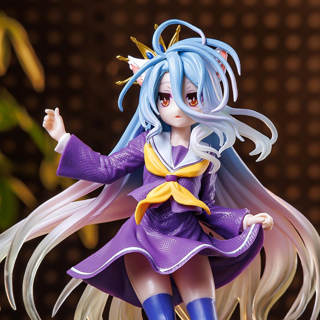 Anime Girl Crown Blue Engine Model Statue for Car And Home Decor Small Gift Valentine's Day Present Collectible Computer Case