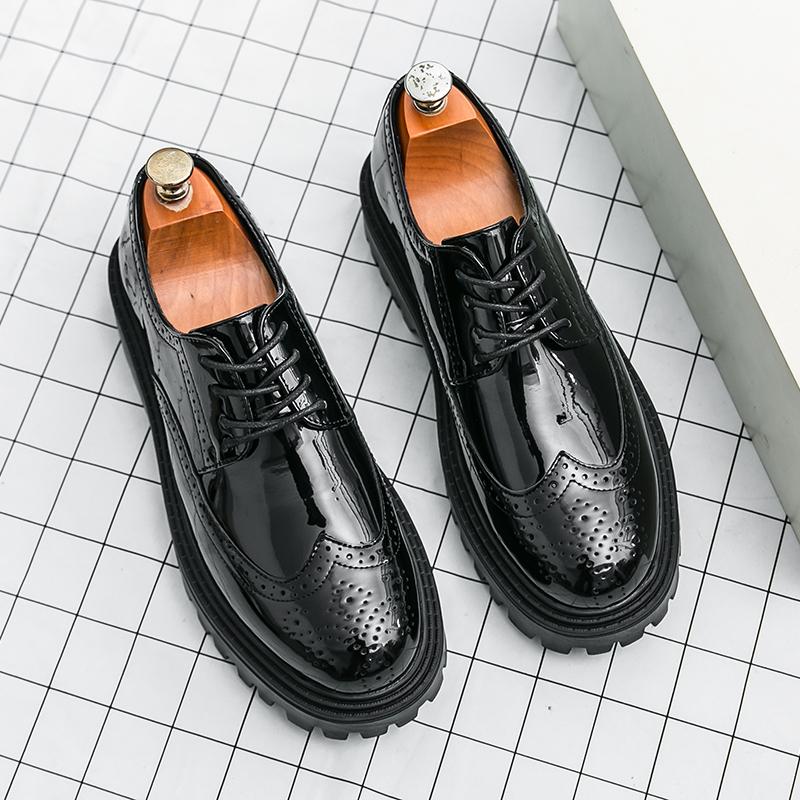 

Spring Men s Breathable Carved Oxford Shoes Luxury Brand Comfortable Lace Up Blok Black White Color Blocked Casual Leather Shoes 45 чёрный