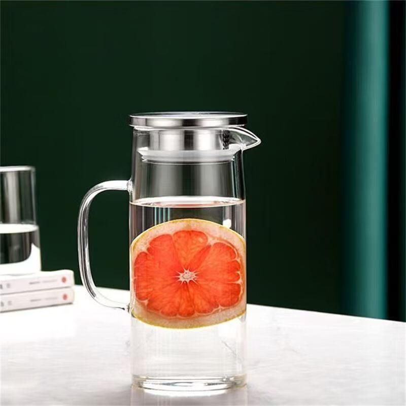 Кувшин для воды из высокоборосиликатного стекла