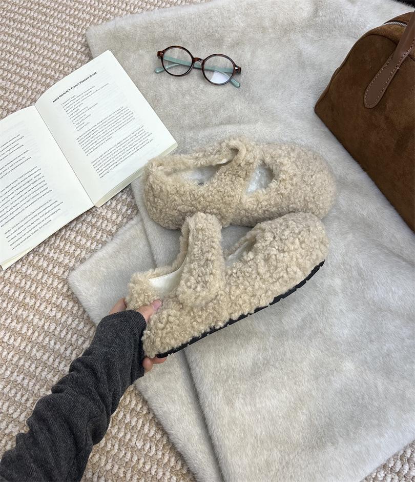 Lågskor i lamull för damvintermode 2025 nya sammetsmössskor med Mary Jane-pumps