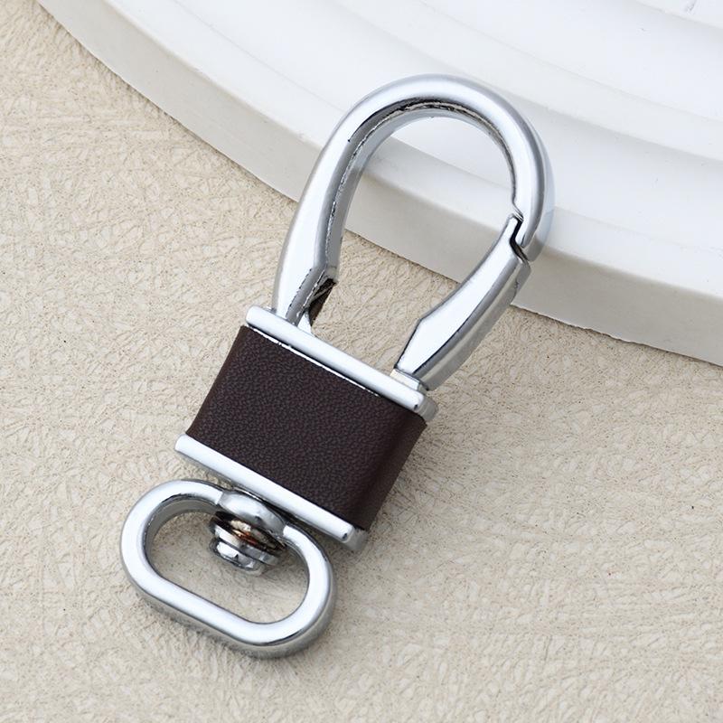 Breloc din piele în culoarea macaron cu cataramă de talie - Accesoriu auto personalizat și cadou mic