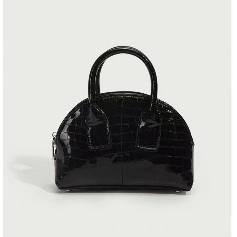 

Z Family Women s Bag 2024 New Fashionable All-matching Mini Chain Shiny Shell Patent Leather Single-shoulder Crossbody Trendy
