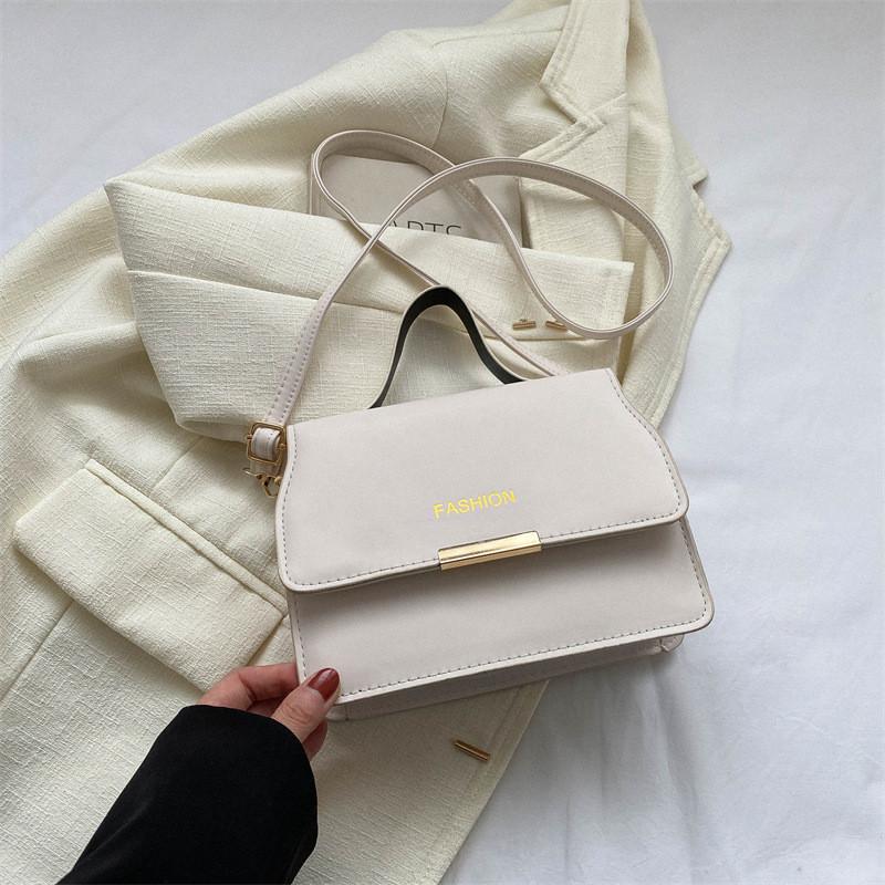 Chic Retro Womens Handbag Casual Shoulder Bag Fashionable Small Square Bag