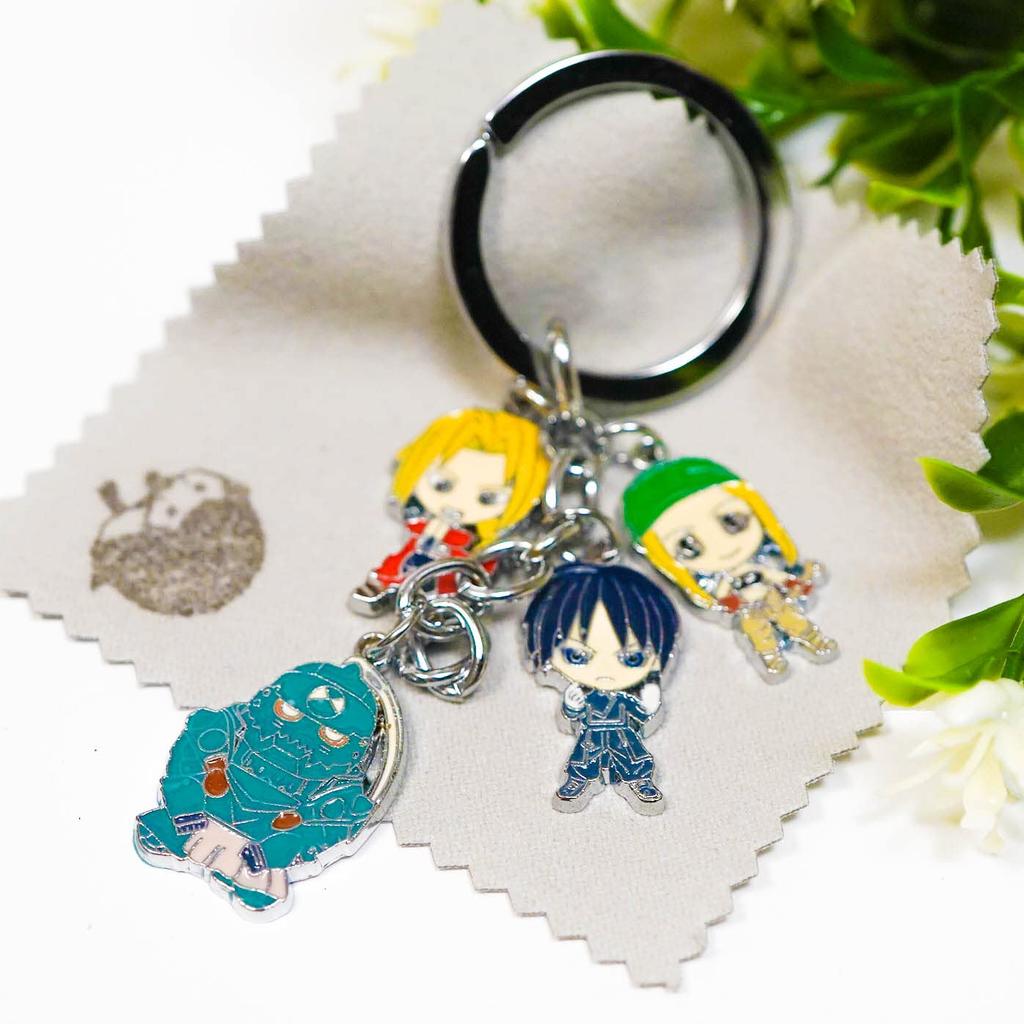 Fullmetal Alchemist Charm Keychain, 5-Hold Accessory Key Ring (Includes Dishcloth)