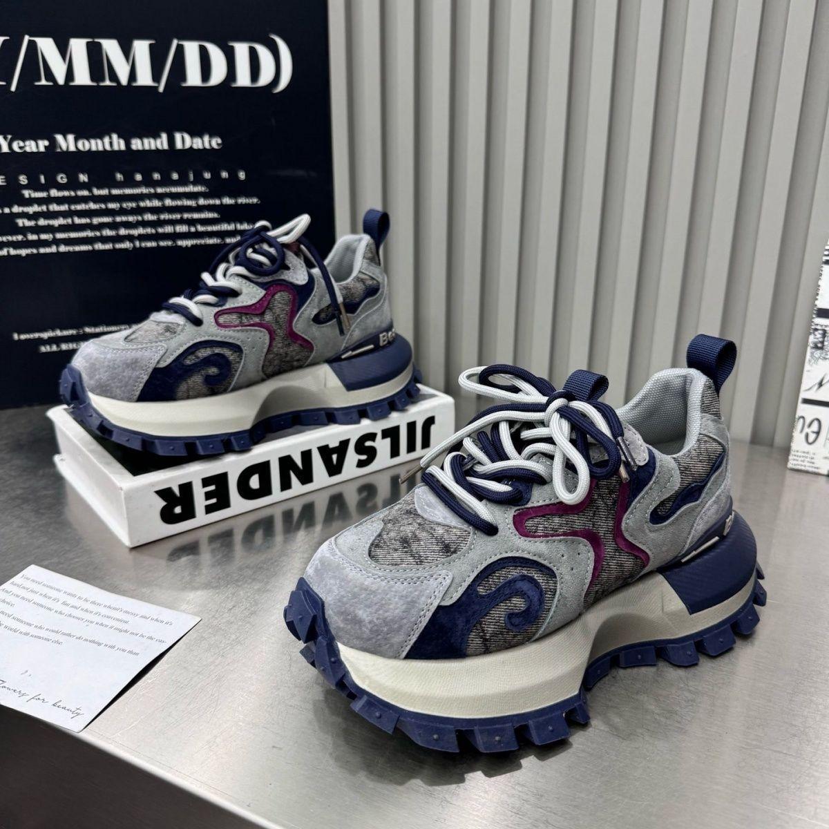 

Suding thick-soled heightening dad shoes flame color matching Forrest Gump shoes women s 2025 autumn new European trendy running shoes 40 синий