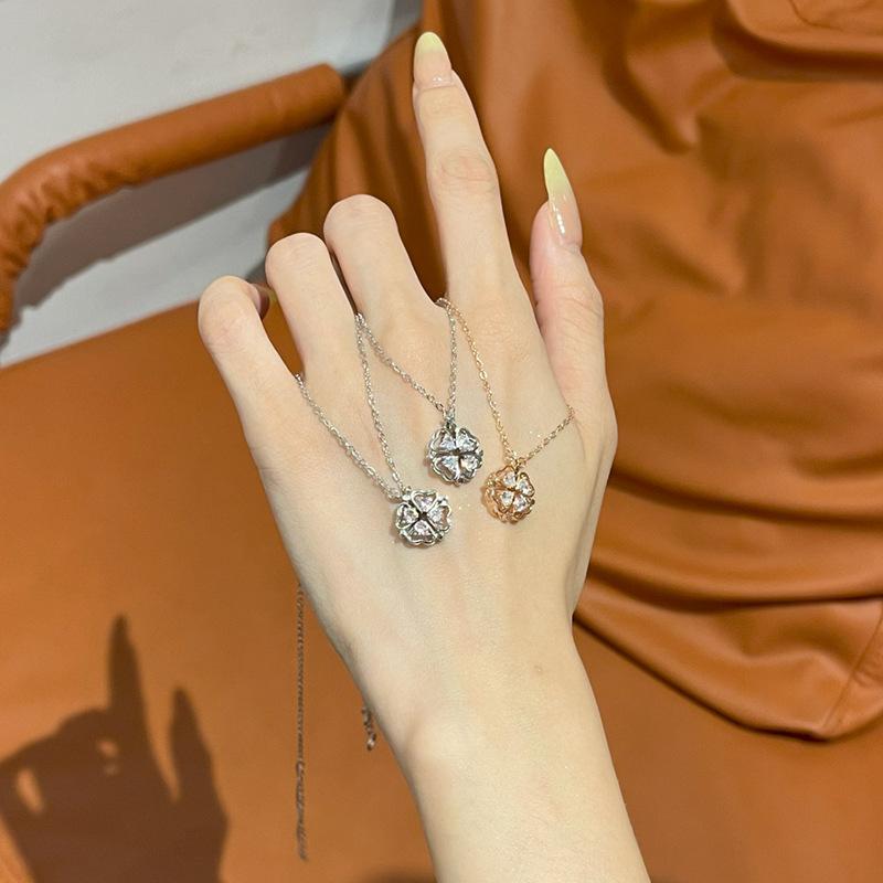 S999 Foot Silver Heartbeat Four-leaf Clover Necklace Women's Magnetic Clavicle Chain Light Luxury Niche Design Birthday Gift for Girlfriend