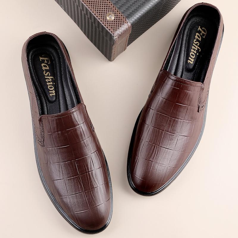 Fashion Solid Color Leather Men Casual Shoes New Designer Dress Shoes Fashion British Business Loafers Genuine Leather Man Oxford Shoes