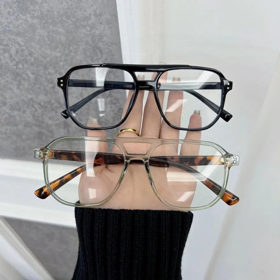 Fashion Luxurious Square Eyeglasses Frames Women Men Transparent Clear Brand Designer Optical Lovely Frame Oculos
