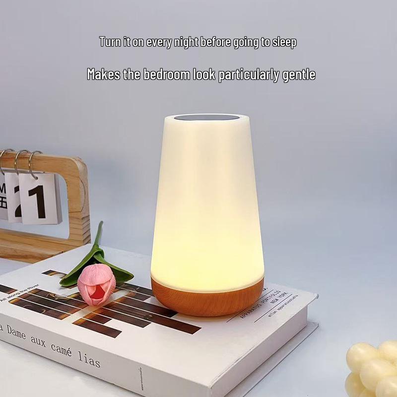 Lumină de noapte tactilă cu 13 culori cu aspect de lemn: Lampă de noptieră creativă cu telecomandă