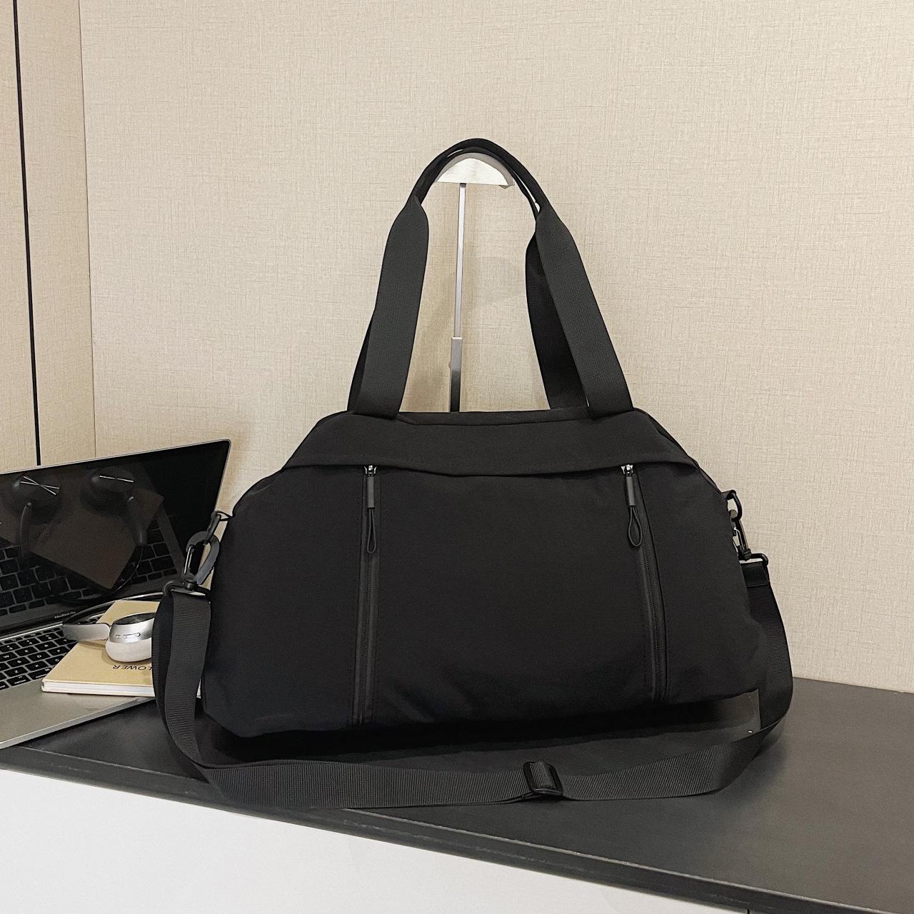 

2025 Дорожня сумка-дафл великої місткості для йоги, плавання, танців та спорту на відкритому повітрі чорний
