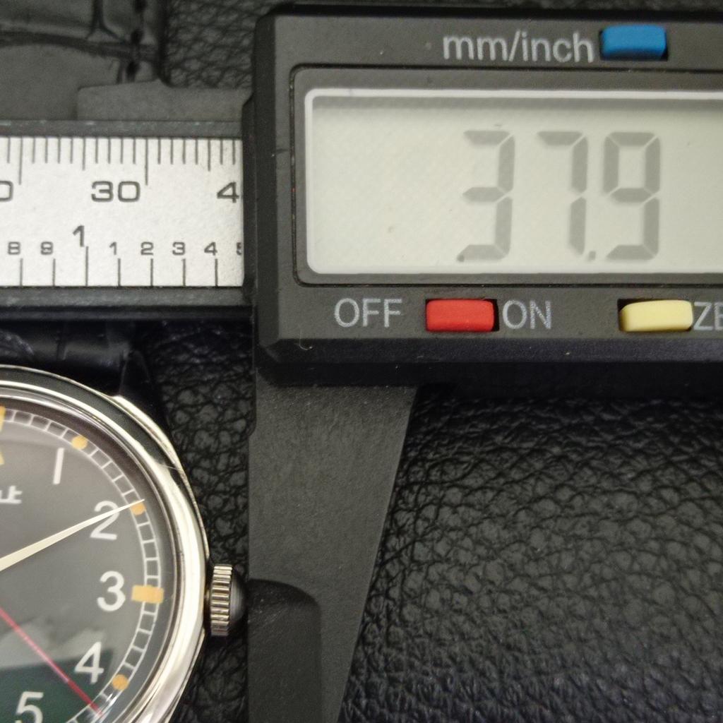 INDIAN VINTAGE HMT HAND-WINDING MENS BROWN COLOR DIAL WATCH A702820-1 R211-a702820