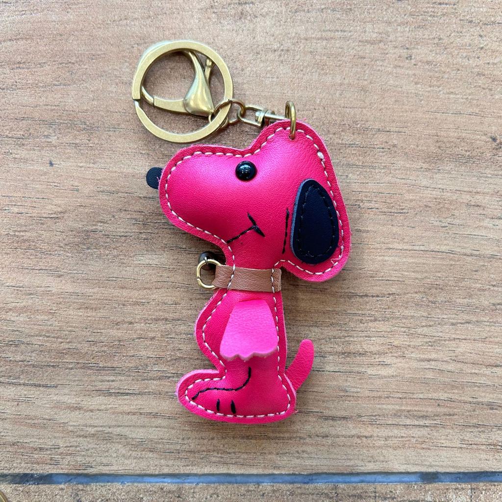 Couche supérieure Cuir de vache Fait main Zodiac Chien Pendentif en cuir Mignon Snoopy Porte-clés de voiture Pour femmes Fourreau de livre
