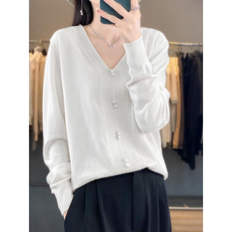V-neck Sweater Women's Autumn and Winter New Knitted Sweater Versatile and Thin Bottoming Shirt Wool Inner Top Women's Clothing