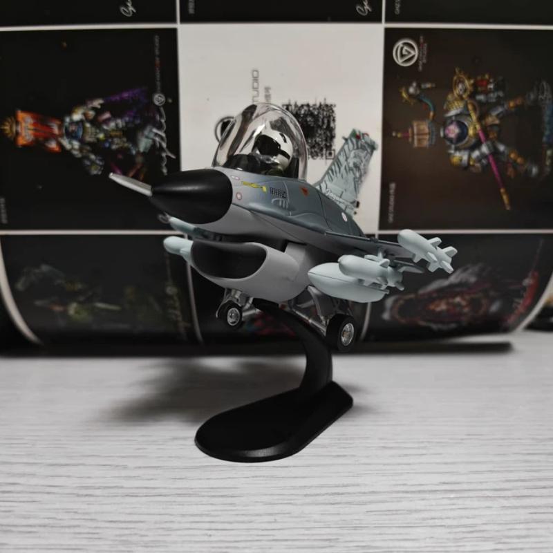 Cartoon Airplane Model Q-Version Alloy Fighter Aircraft Military Aircraft Egg Aircraft American F-16 Attack Aircraft Model