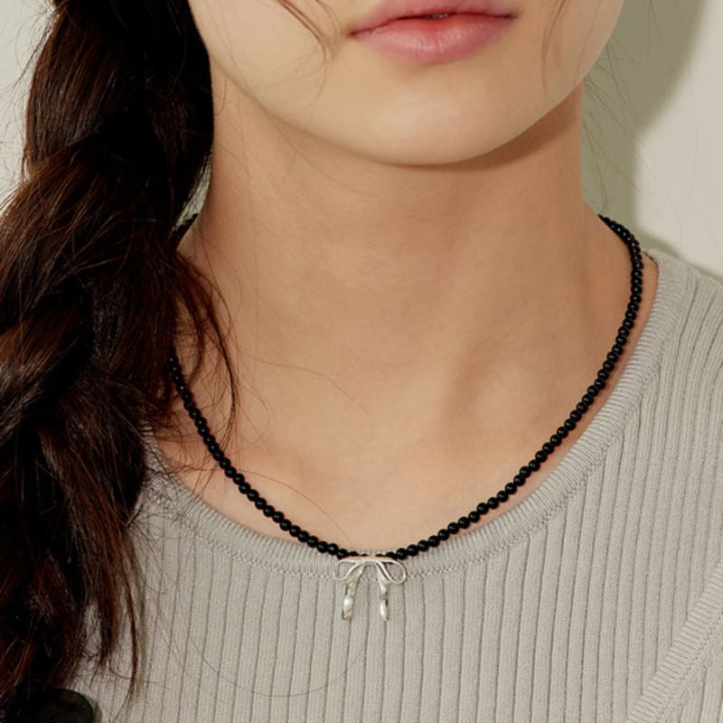 

murmur [925silver]Ribbon black bead necklace black