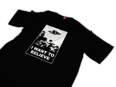 Eu quero acreditar tShirt  X files UFO poster t-shirt