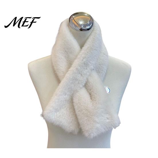 Skin Friendly Plush Neck Scarf Women Faux Fur Scarf, Winter Warmer for Cold Weather, Short Collar Scarves, Soft Imitation Mink & Not Bulky,